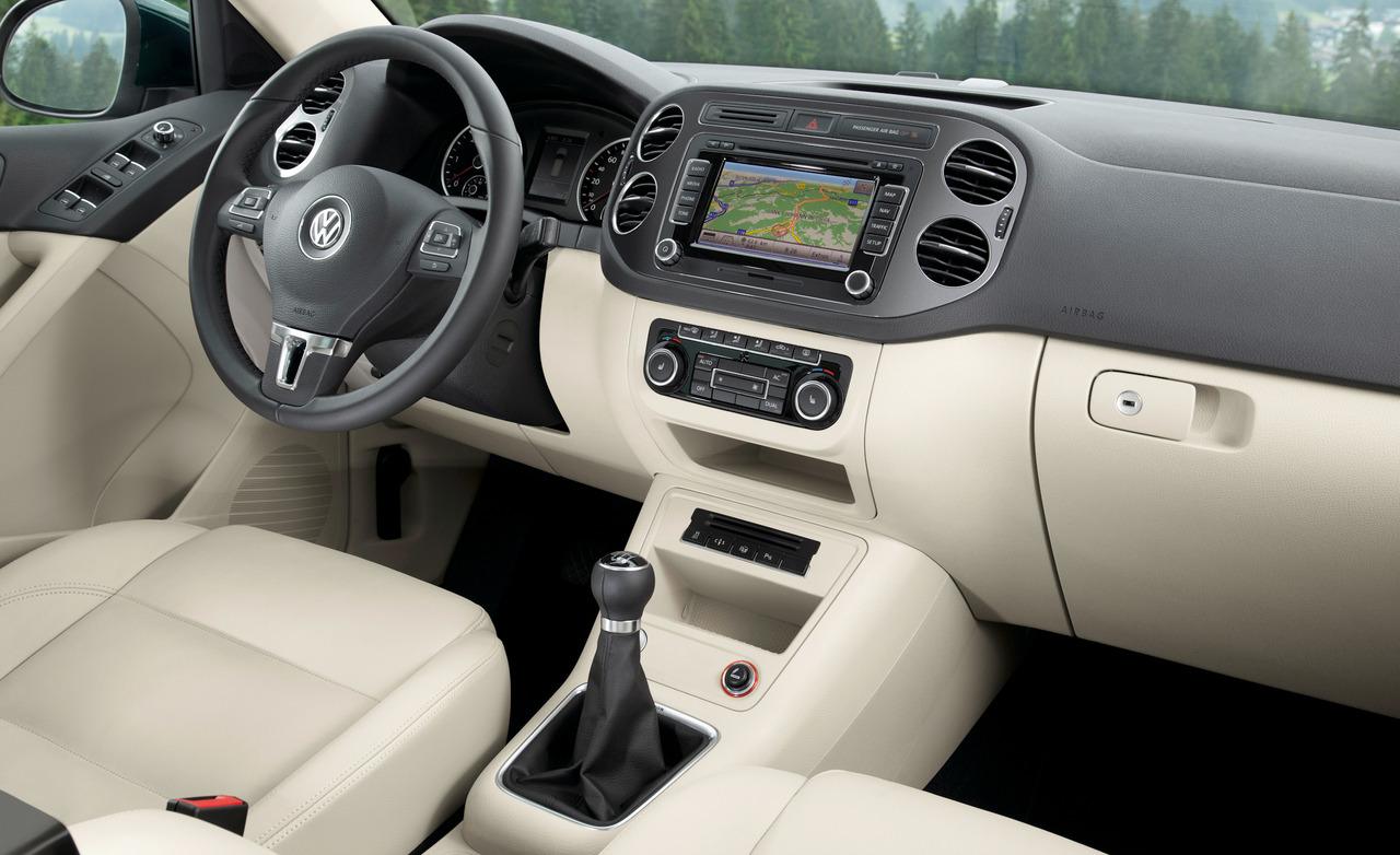 2012 Volkswagen Tiguan TDI interior (European spec)
