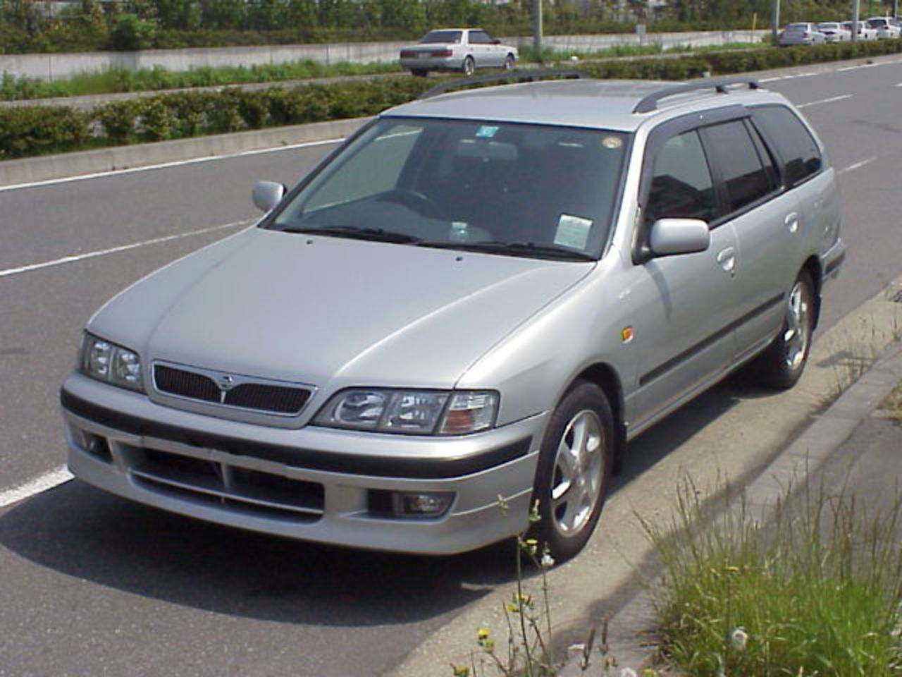 Nissan primera camino фото