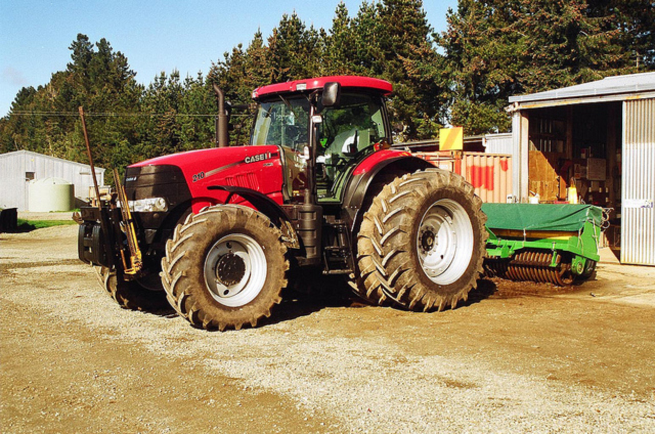 Case. Case Puma 210. Трактор Пума 210. Case IH Puma 210. Case 210 трактор.