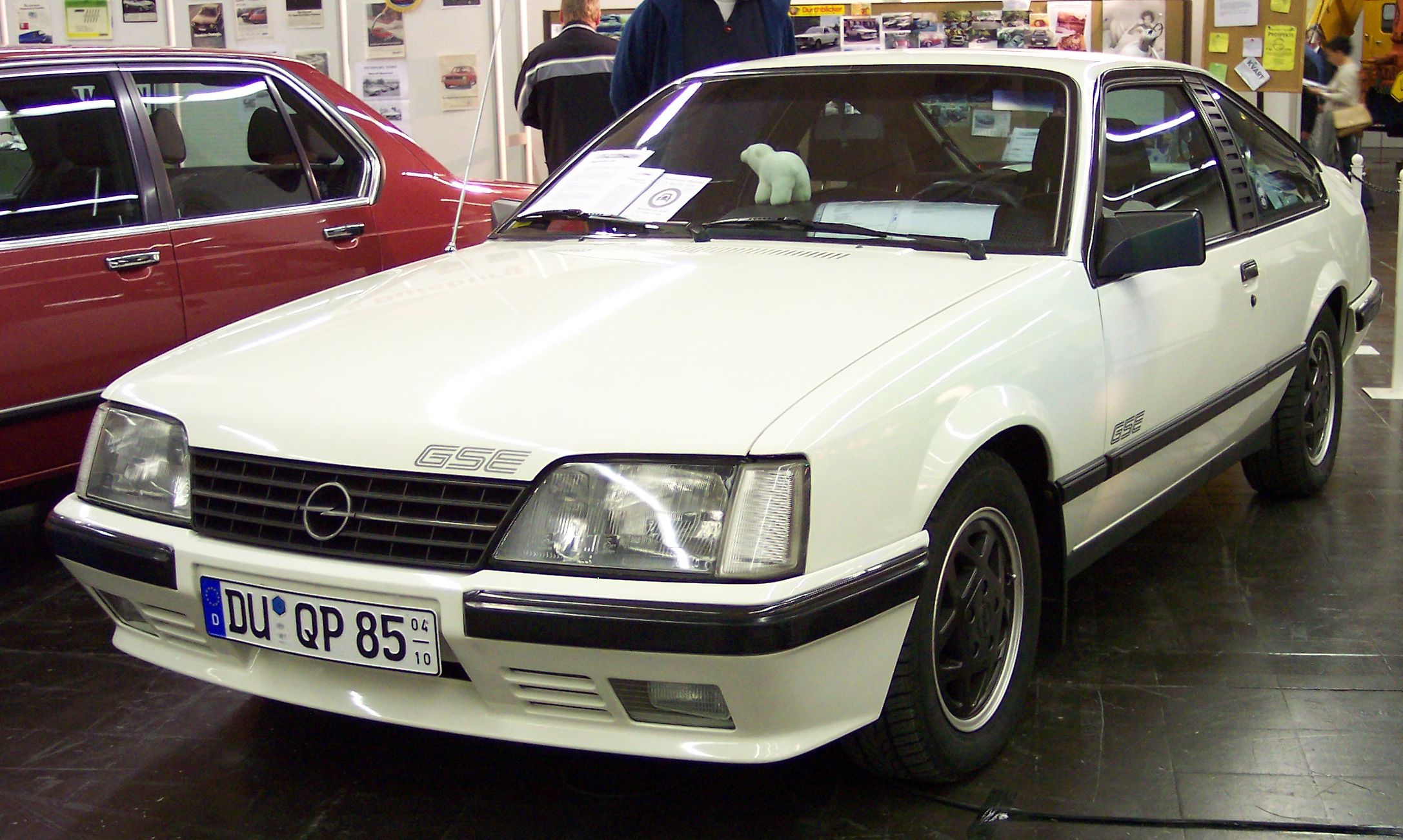 File:Opel Monza GSE vl white TCE.jpg