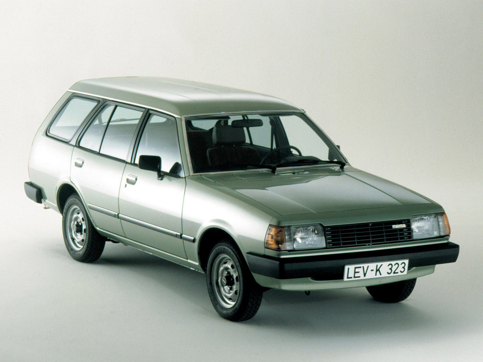 Tags : 1978 - Mazda 323 Wagon · Voir l'image au format original
