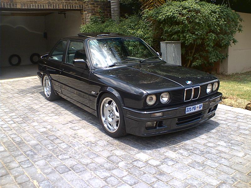 BMW 325iS. View Download Wallpaper. 800x600. Comments