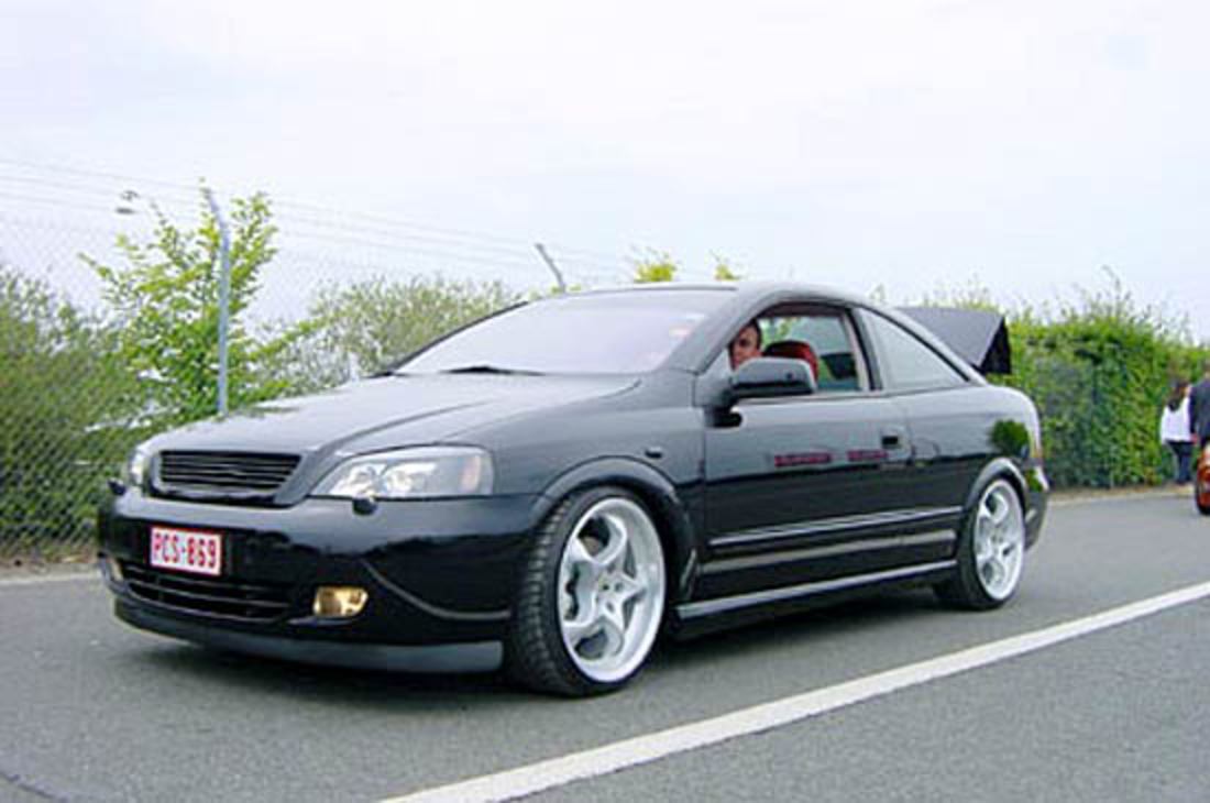 Opel Astra 18 Coupe. View Download Wallpaper. 550x365. Comments