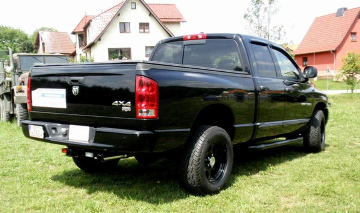 Dodge Ram 1500 57 Hemi Sport - huge collection of cars, auto news and