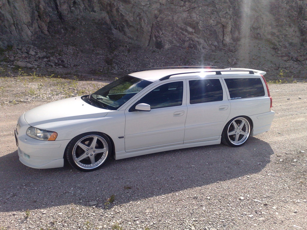 2005 Volvo V70 - R ttvik, owned by Pmperformance Page:1 at Cardomain.com
