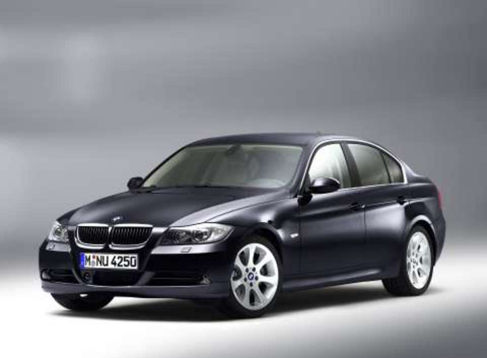 Bmw 330i (944 comments) Views 20972 Rating 52