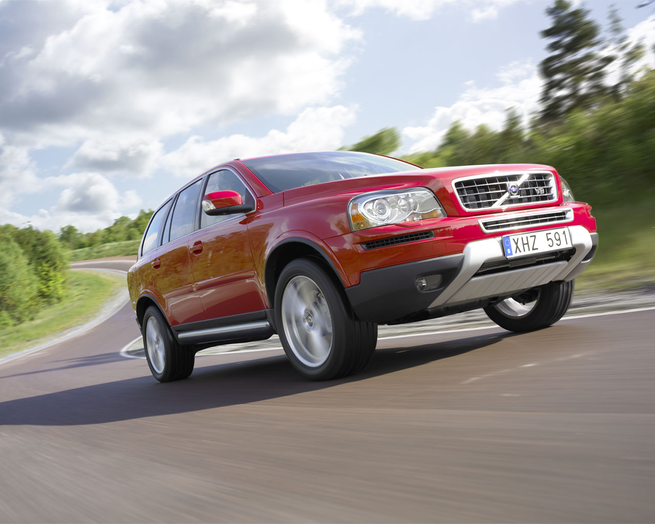 Volvo XC90 experimental - Get car information and expert advice from