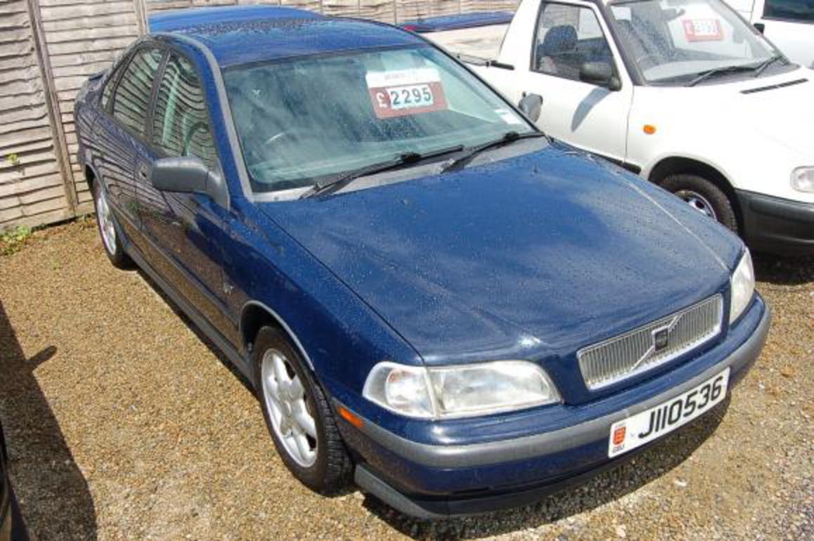 Jersey Weekly - Vehicles - volvo s40 20t 1999