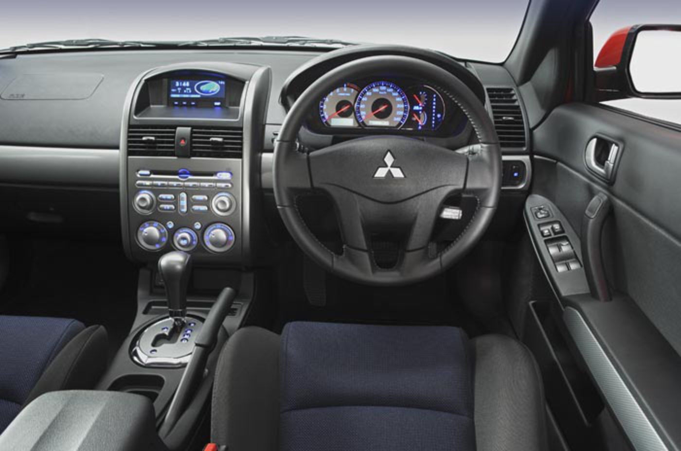 Mitsubishi 380 VRX - cars catalog, specs, features, photos, videos, review,