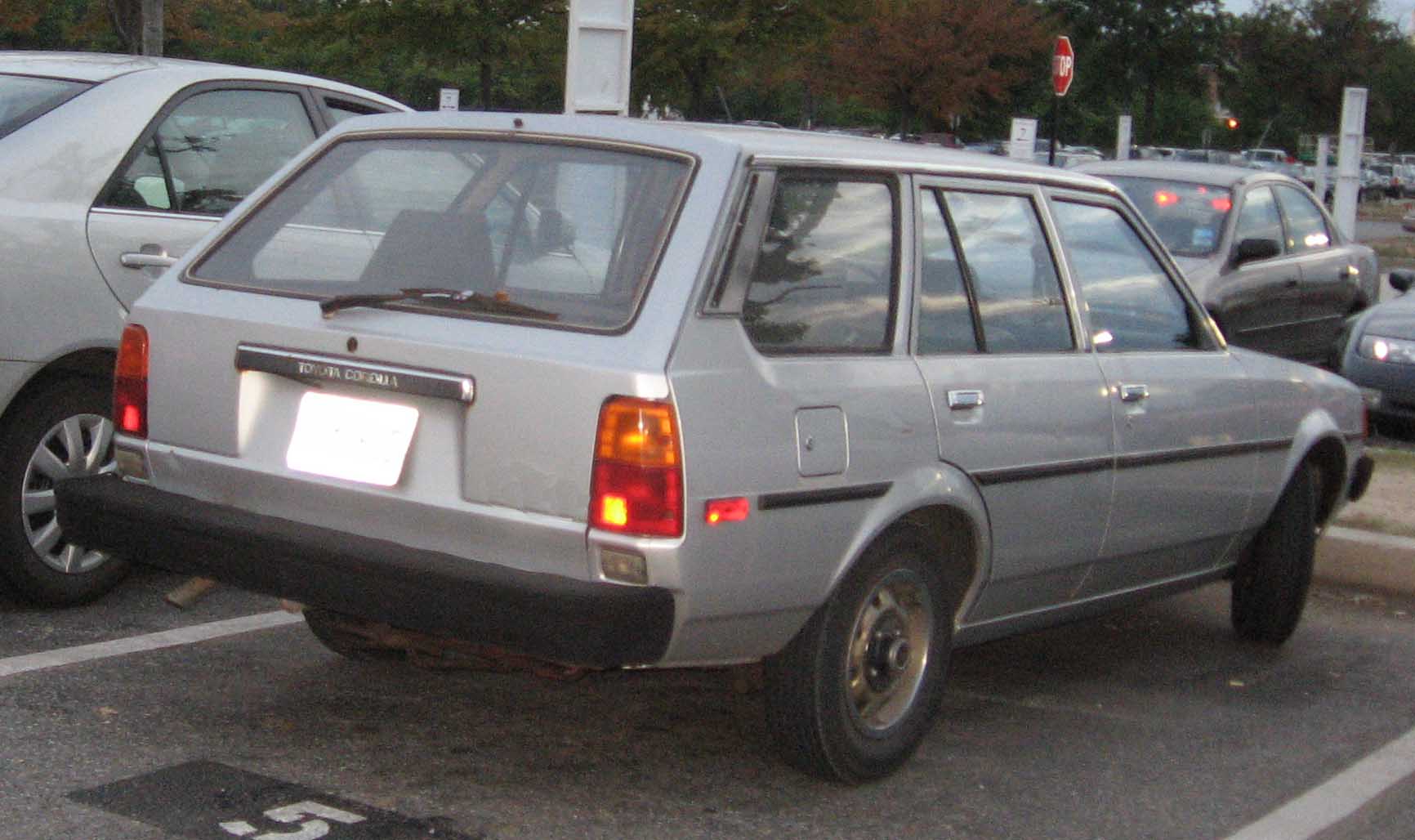 File:4th-Toyota-Corolla-wagon-1.jpg