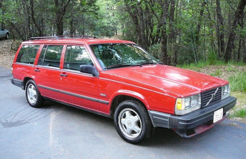 1989 740 Turbo Wagon