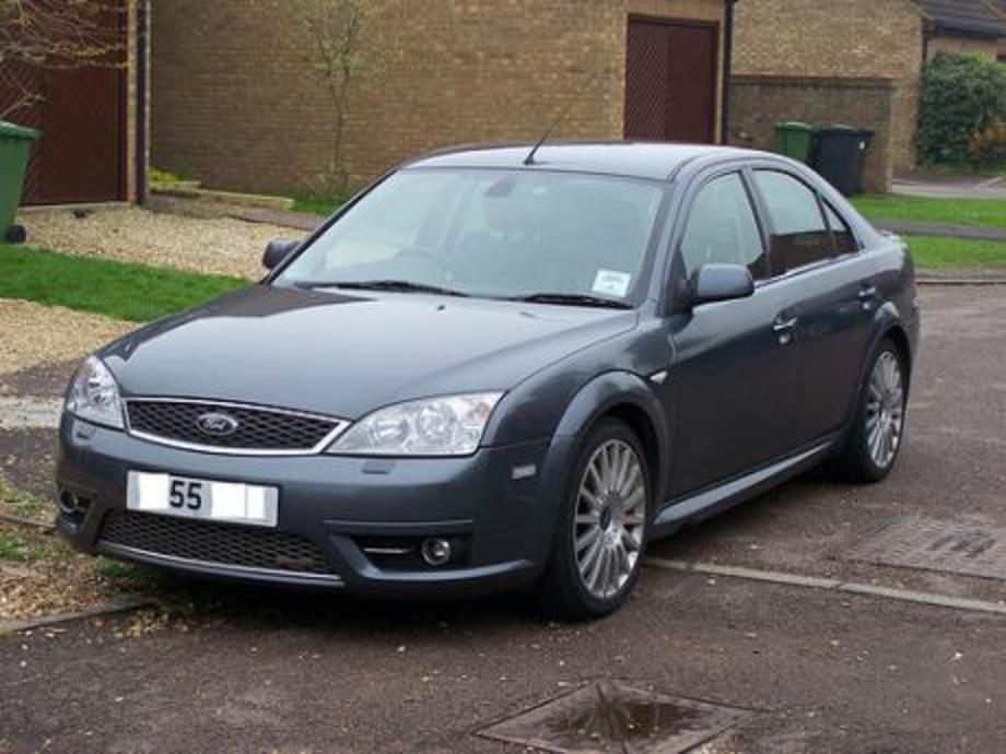 Ford Mondeo st220