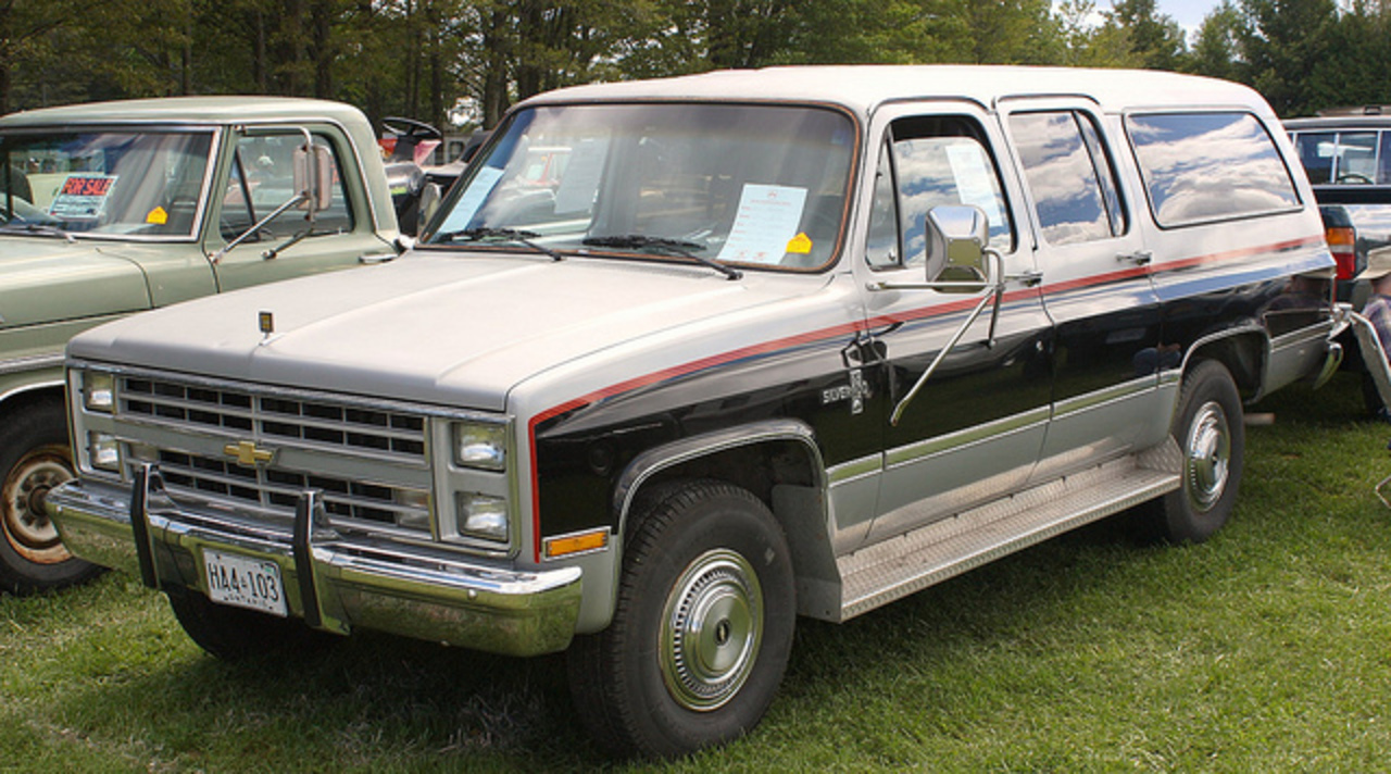 Chevrolet Suburban 1985