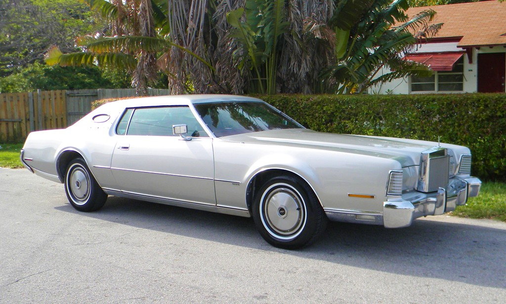 Lincoln Mark IV 1975