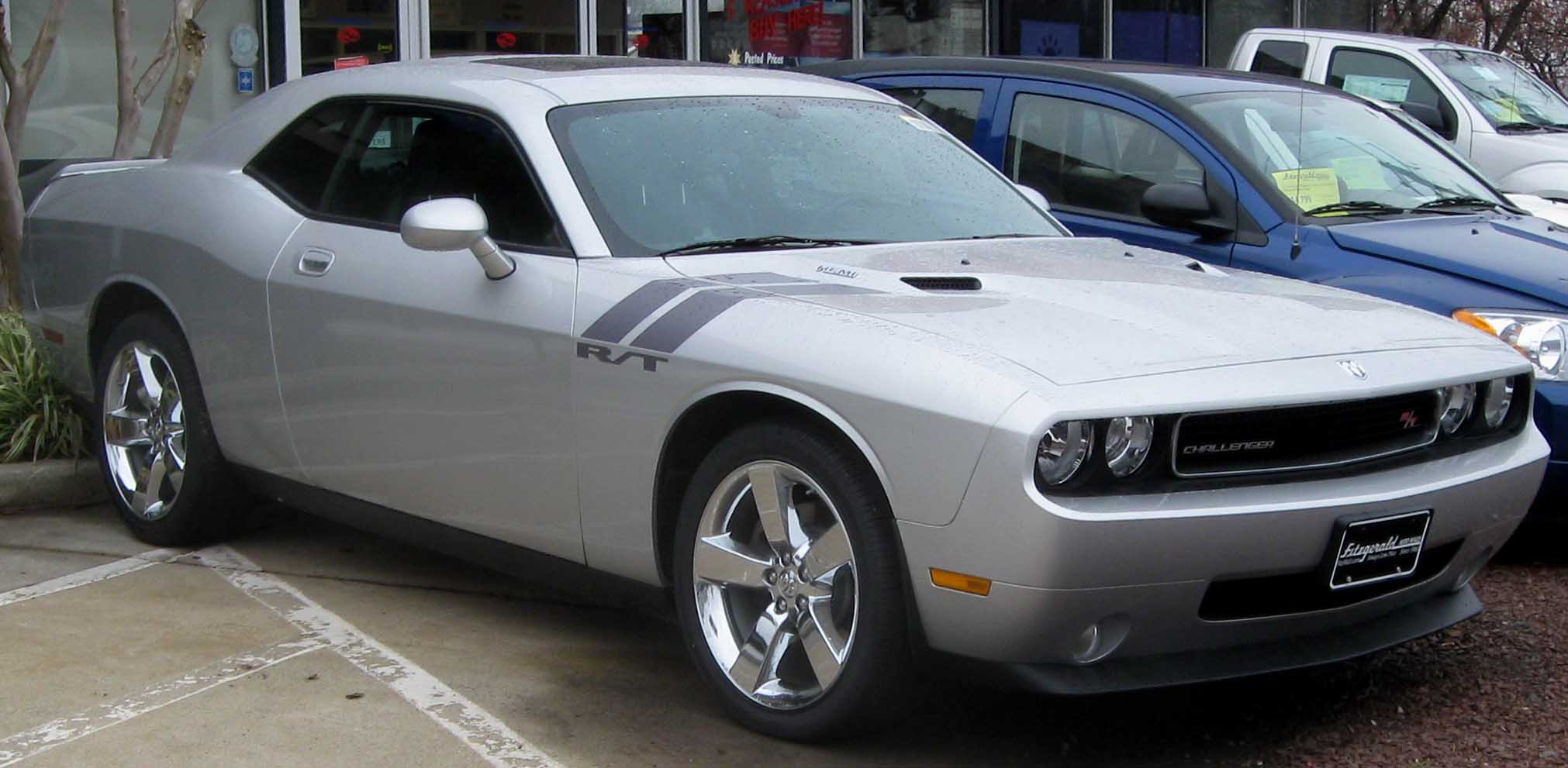 File:2009 Dodge Challenger RT.jpg