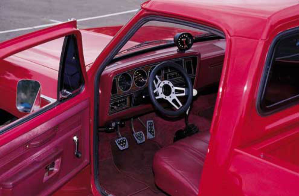 1982 Dodge Ram 150 Interior View Gauge Cluster