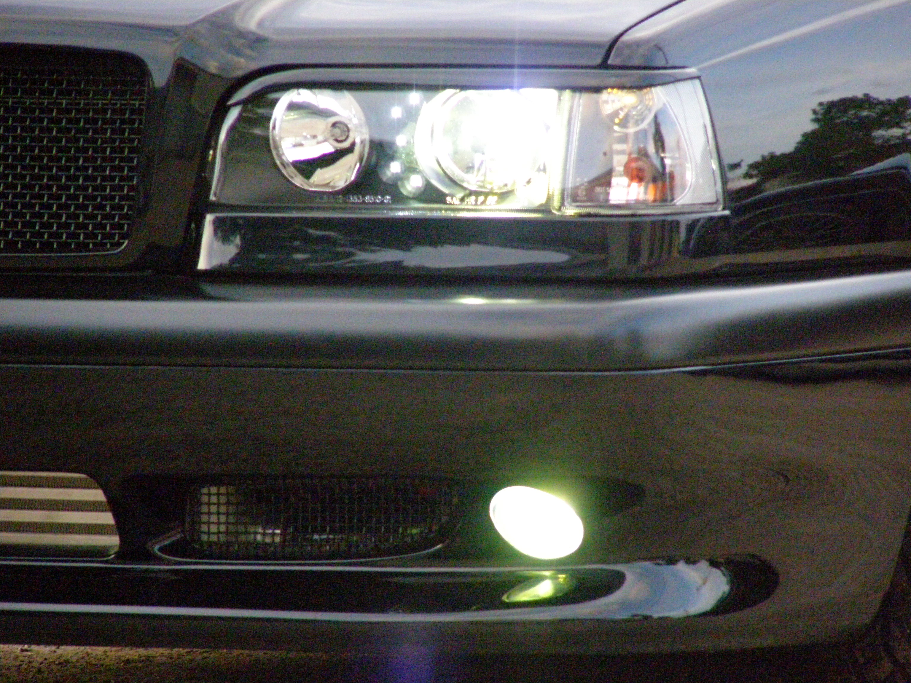 Type of Headlight for Volvo 855