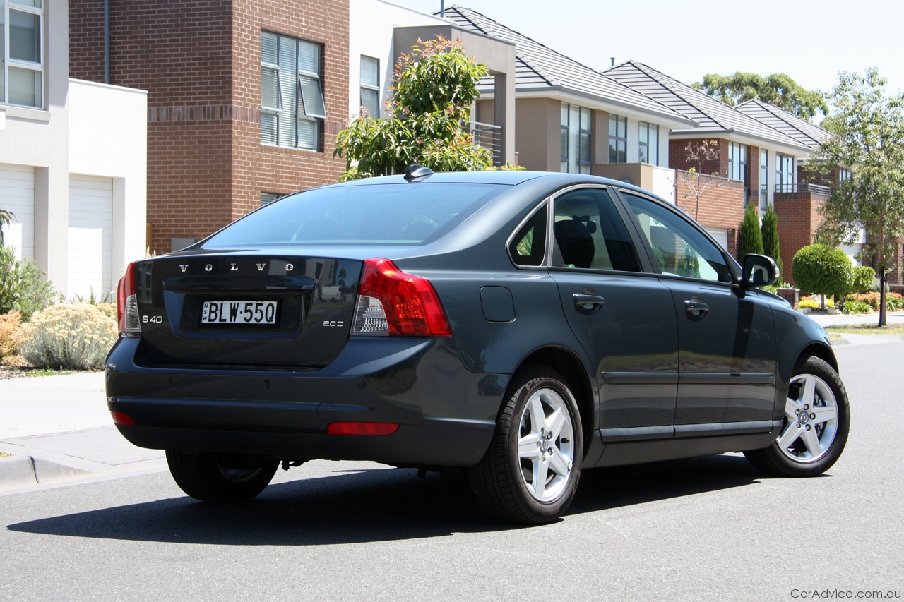 Volvo S40 Diesel Review & Road Test - Photos (2/9)
