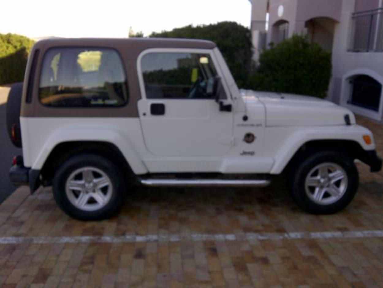 Jeep Wrangler 4.0L Sahara 2001 - Cape Town
