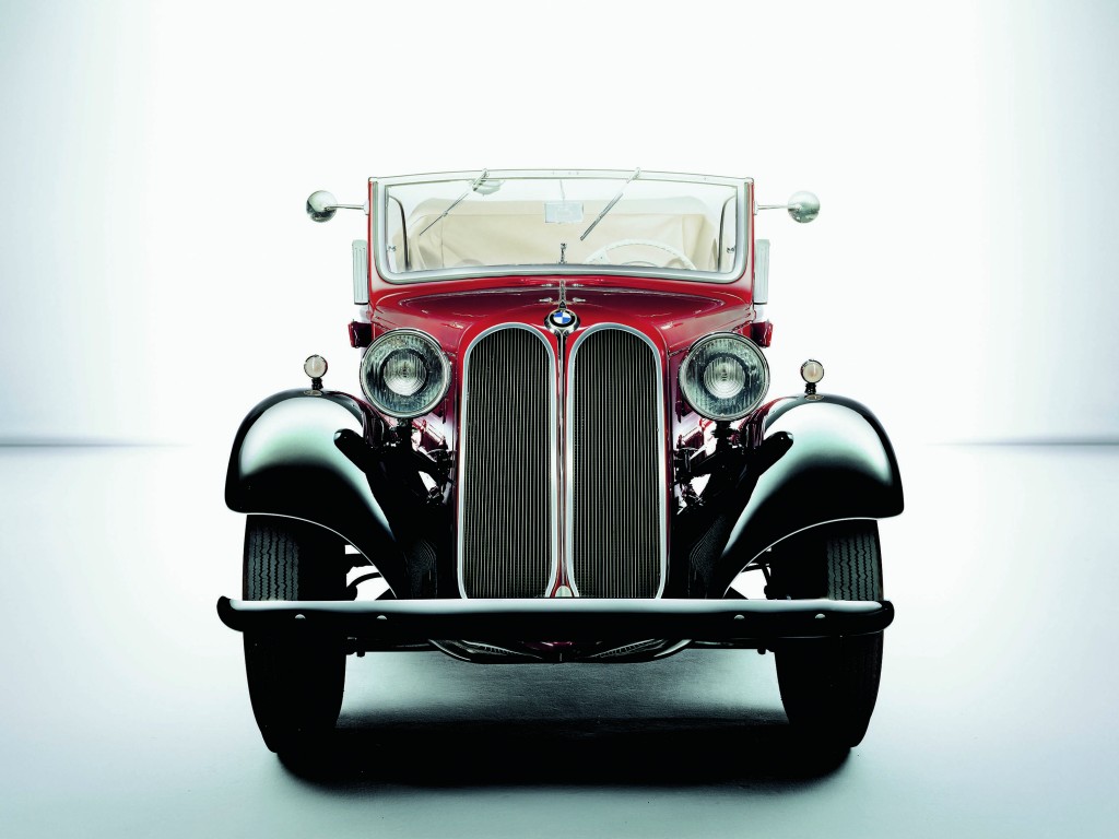 Model BMW 303 Saloon is begining 1933 in Germany.