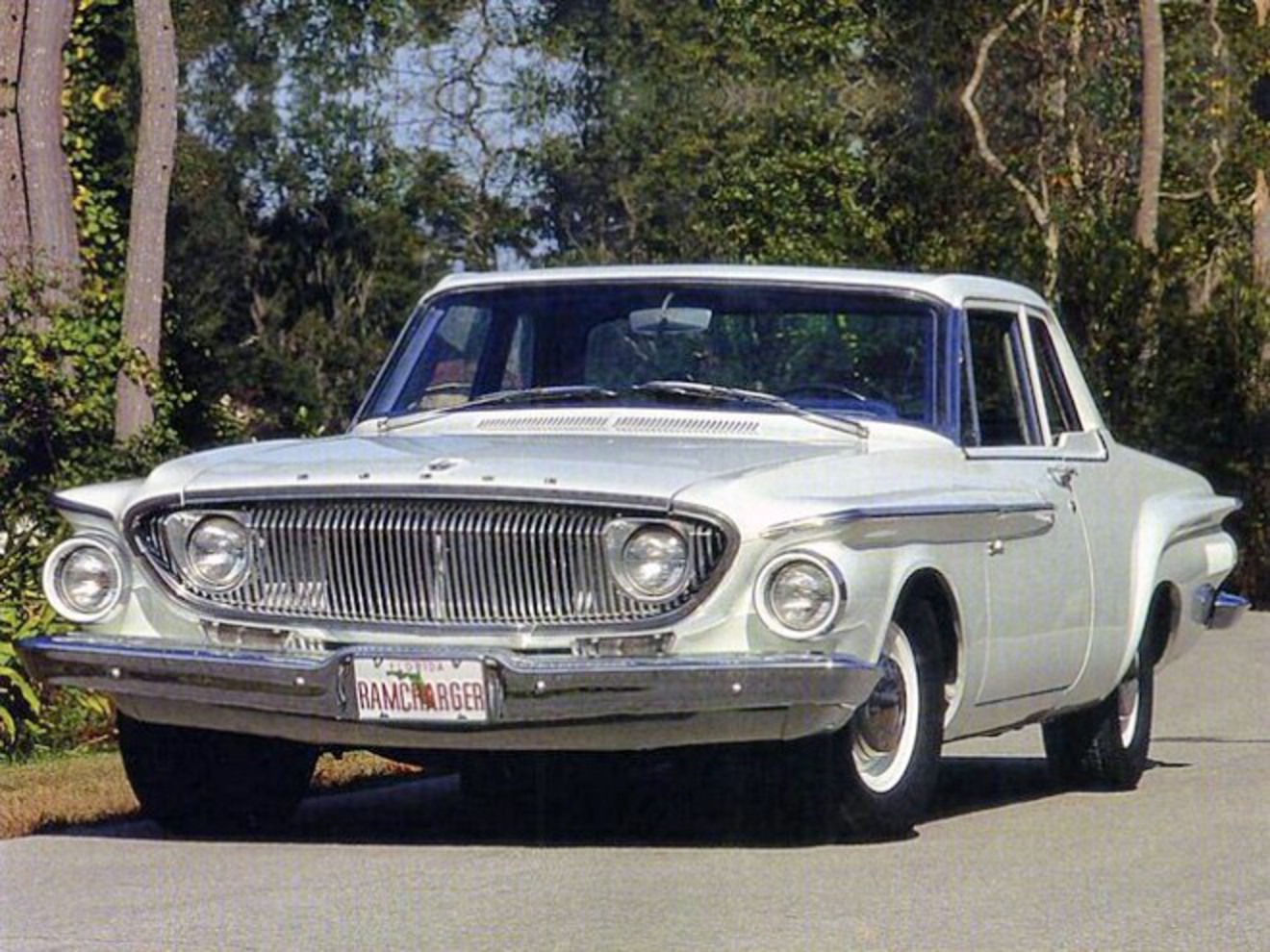 Front left white 1962 Dodge Dart 330 Car Picture