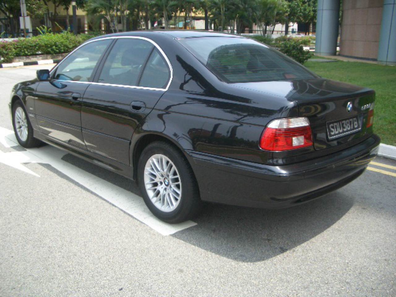 BMW 520IA - huge collection of cars, auto news and reviews, car vitals,