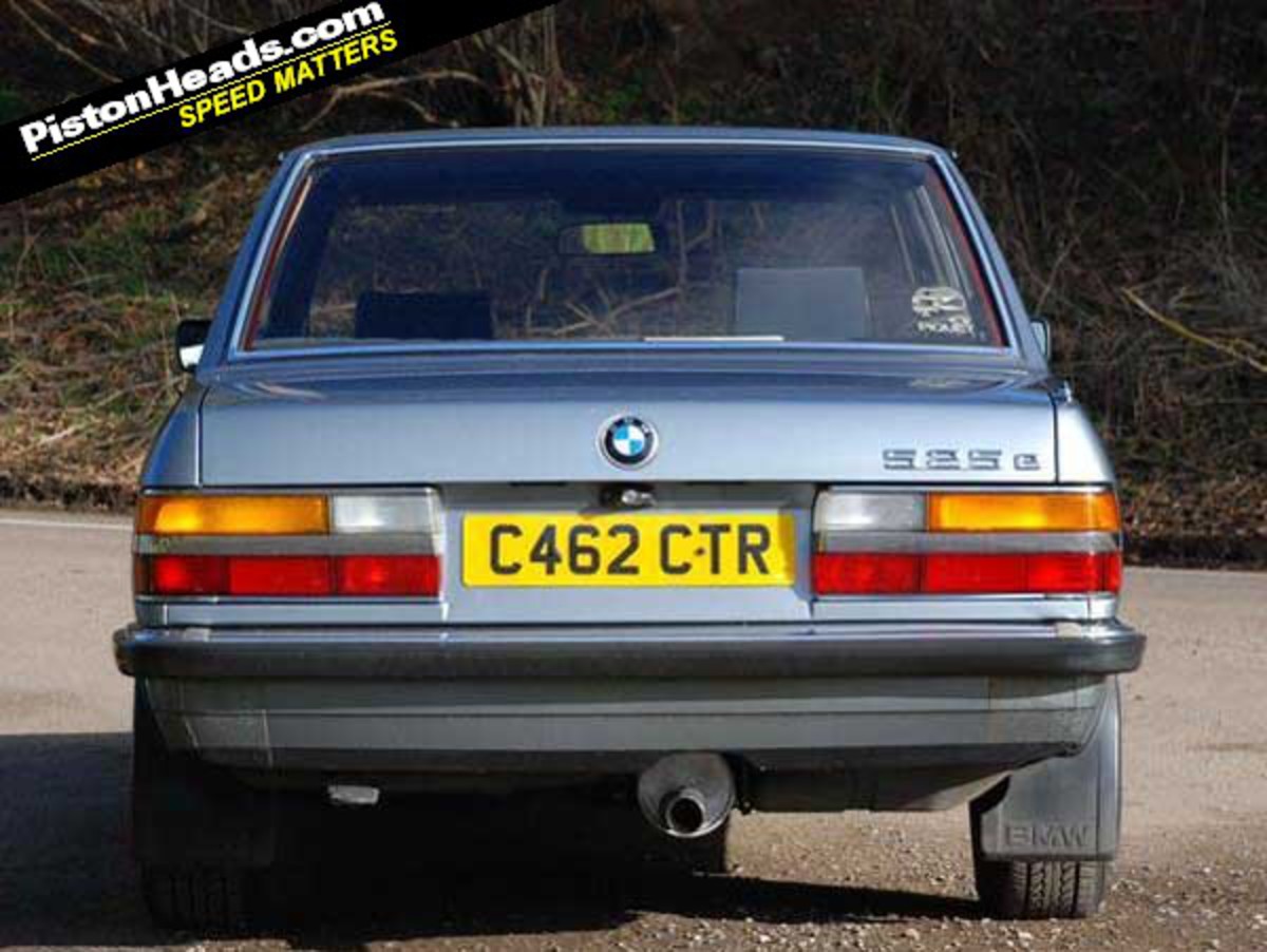 SPOTTED: BMW 525E