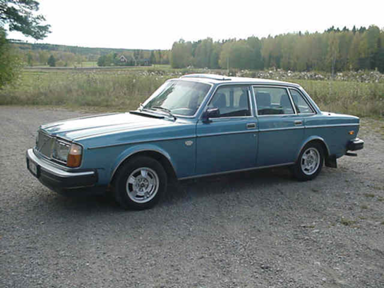 Volvo 264GLE - huge collection of cars, auto news and reviews, car vitals,