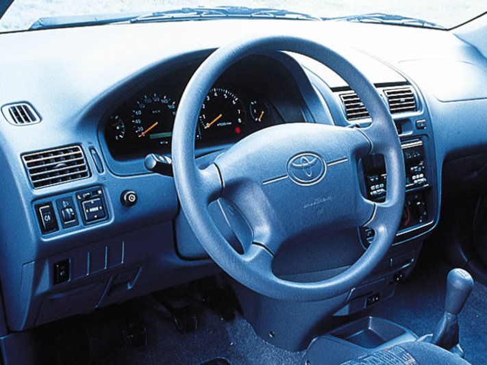 Toyota Picnic - interieur