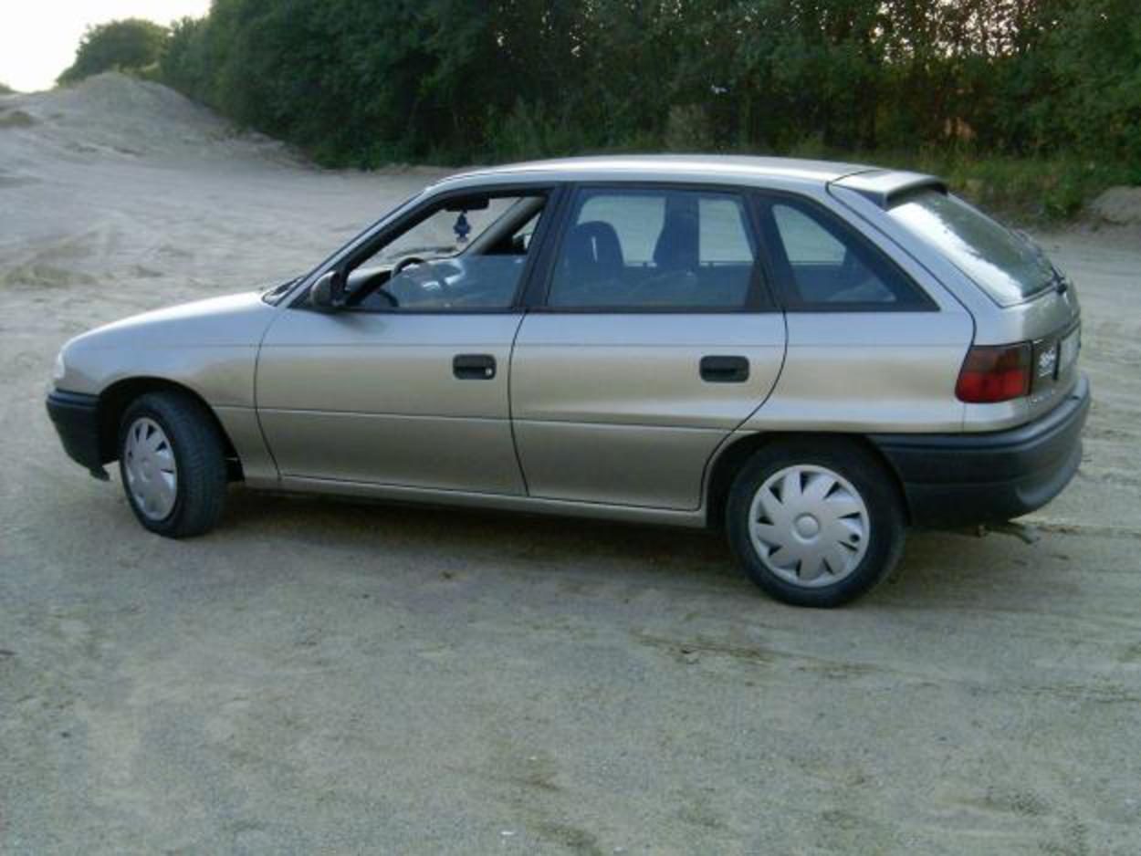 Opel Astra 1.7TD 1996 rok cena 4800zÅ‚ â€” Biskupiec. Ulubione