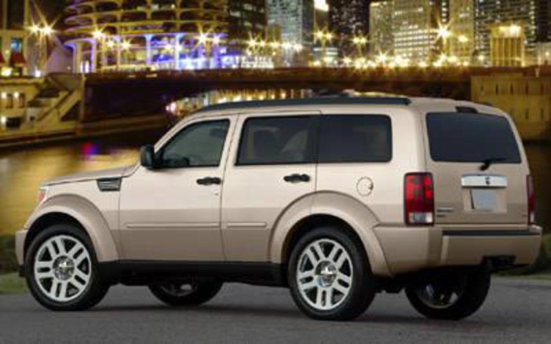 2009 Dodge Nitro SXT 4x4 sport utility vehicle 5-door automatic. Topics:
