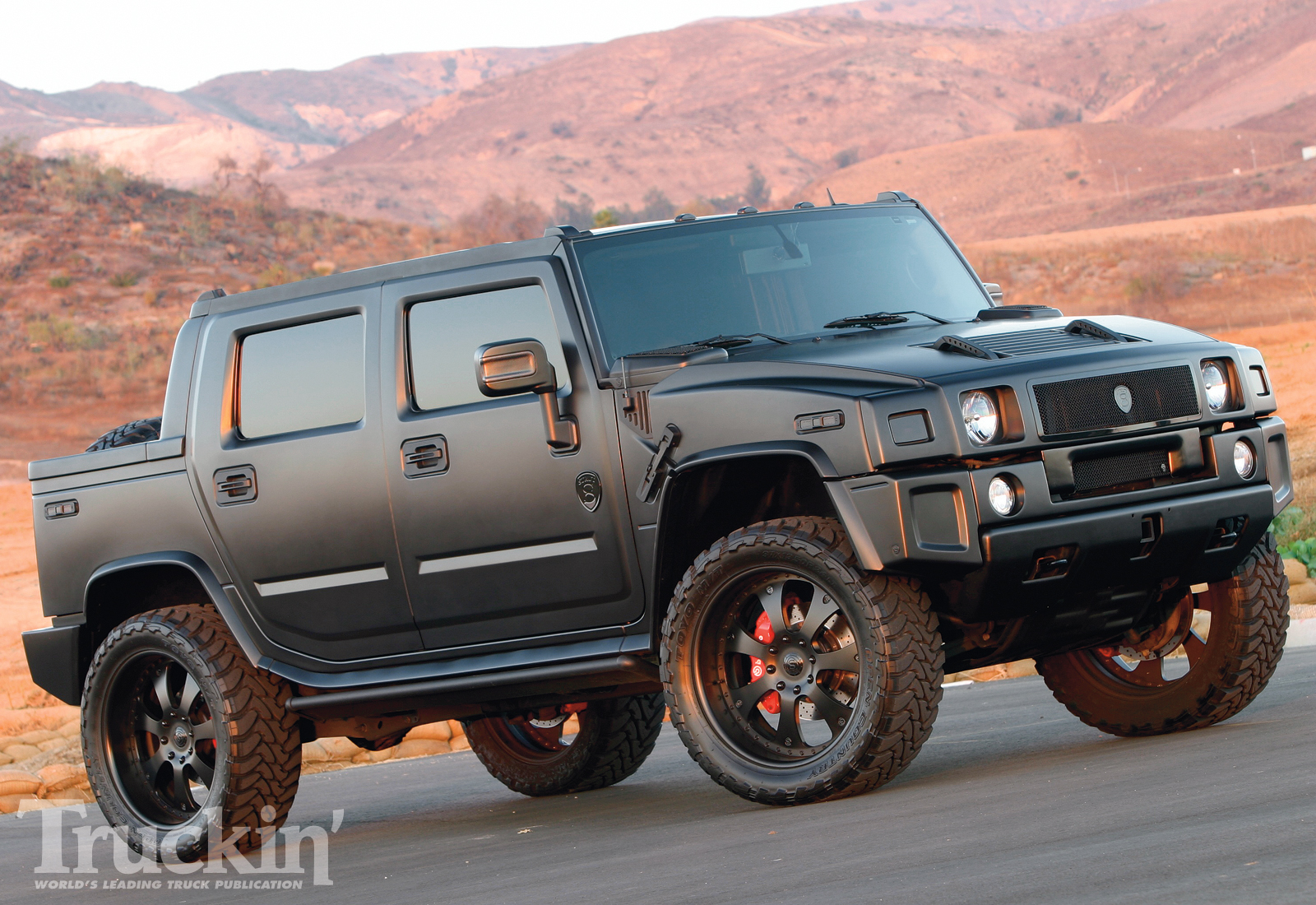 2007 Hummer H2 Sut Right Front Angle