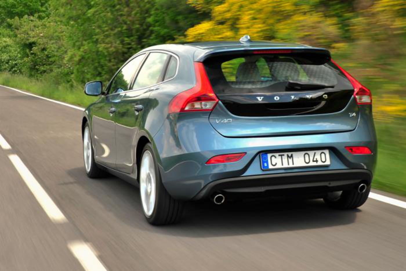 Volvo V40 T4 - Pictures