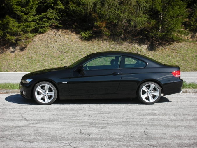 BMW 320d Coupe E92 LÃ¤nge: 4580 mm, Breite: 1782 mm, HÃ¶he: 1395 mm