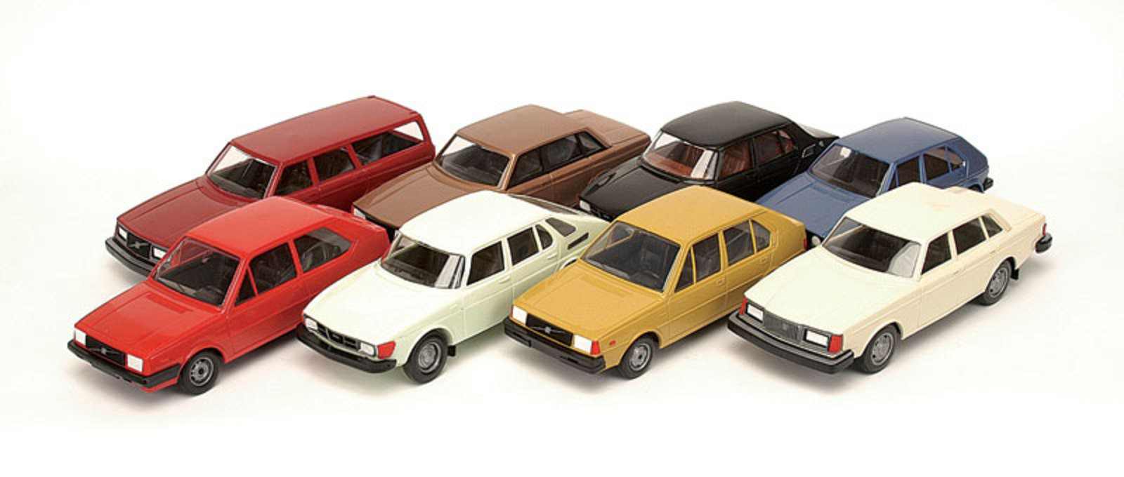 approx 1/20th scale featuring Volvo 343GL - red, 345GL, 245GL Estate,