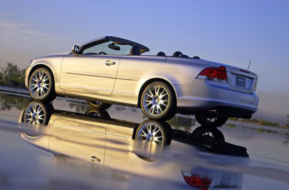 Volvo C70 T5 Convertible. View Download Wallpaper. 480x317. Comments