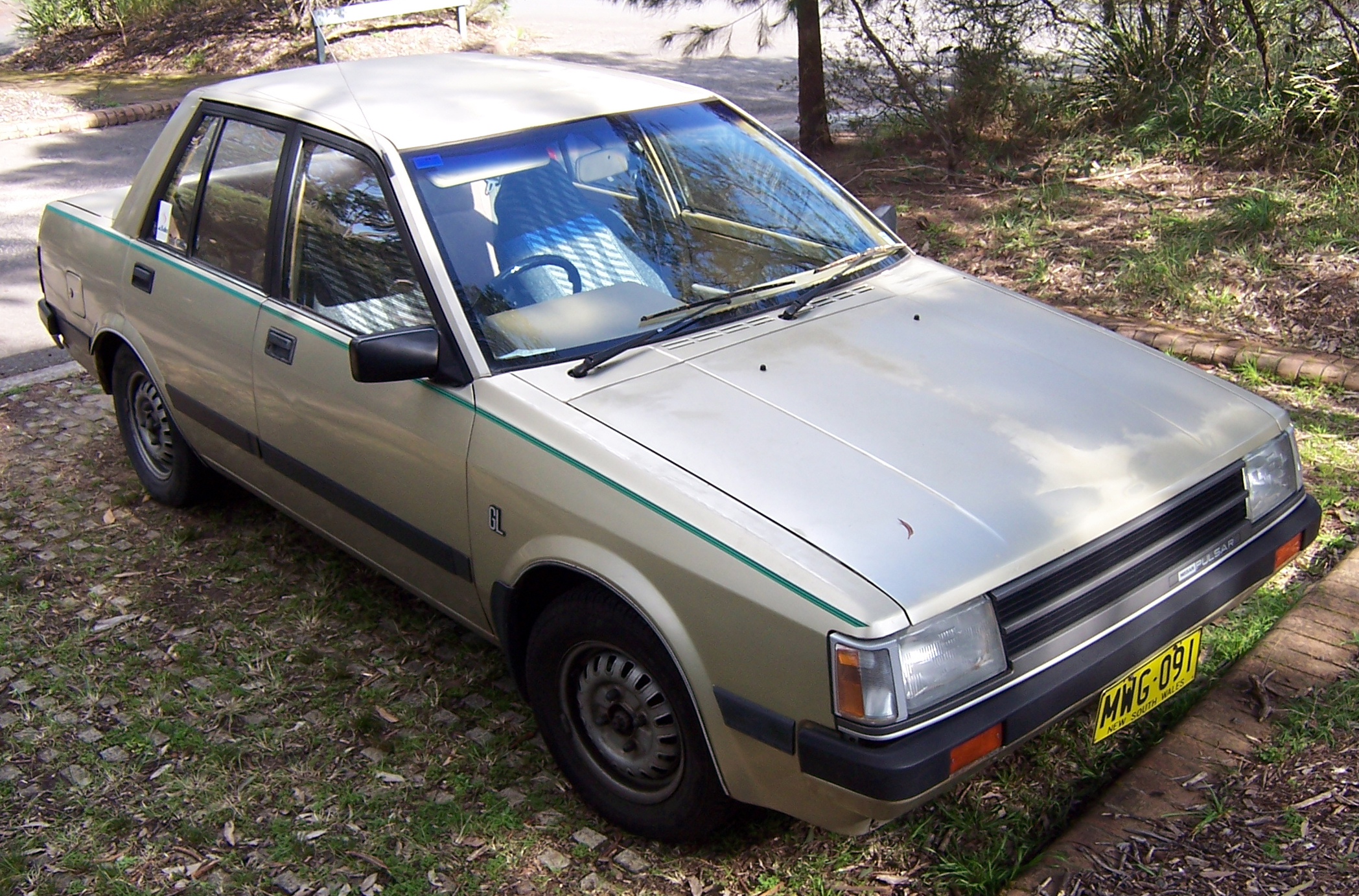 File:1982-1987 Nissan Pulsar GL (N12) 01.jpg