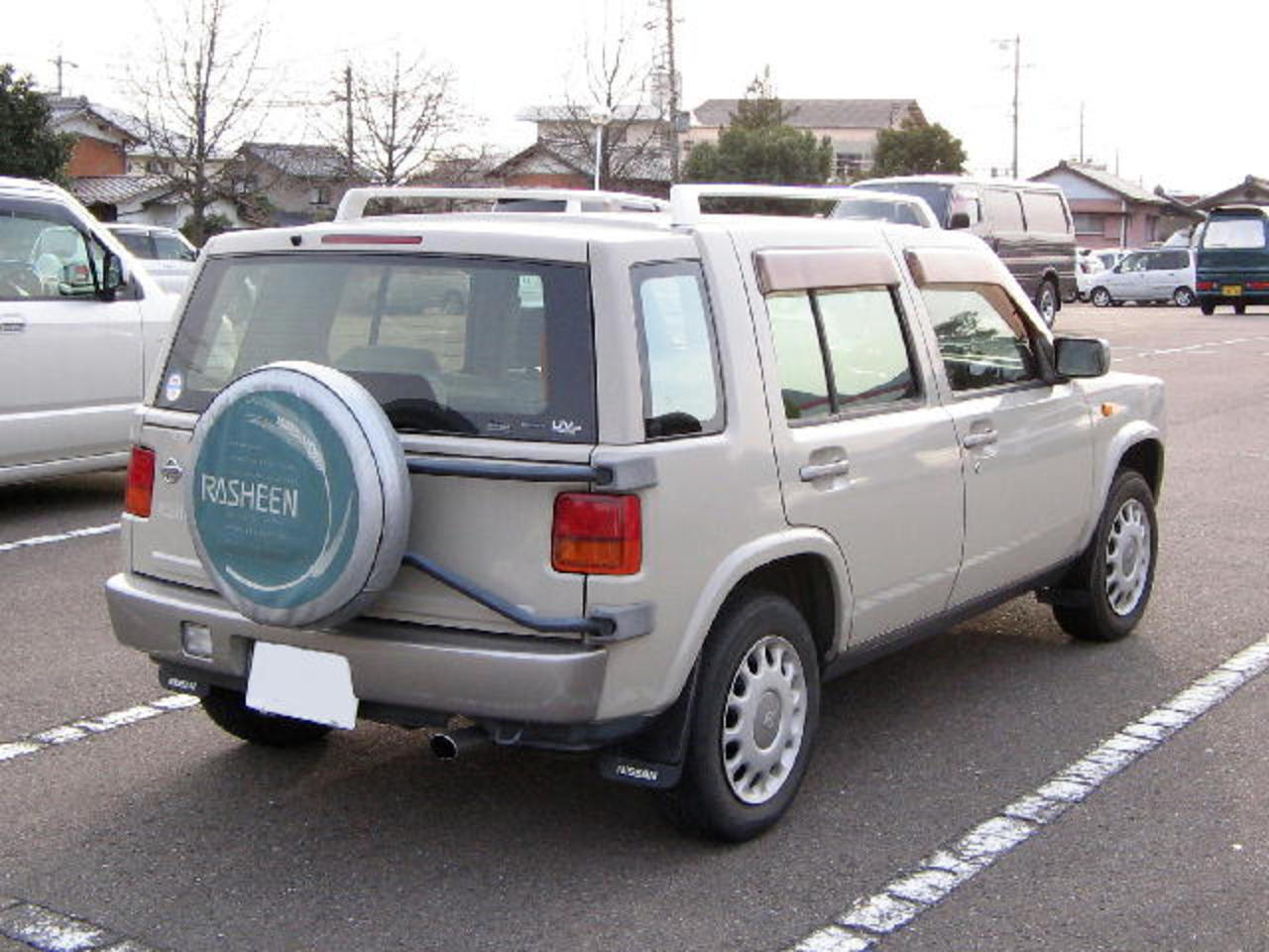 Nissan Rasheen 2 0 at