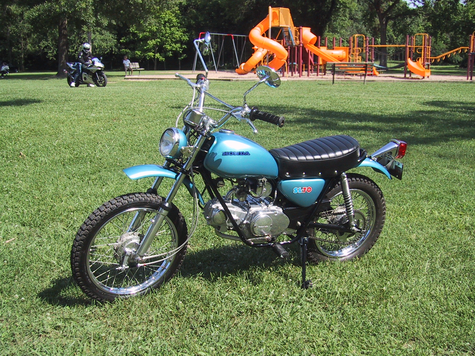 Honda sl70