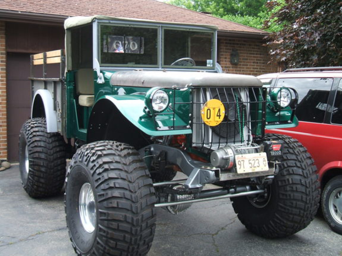 Dodge m