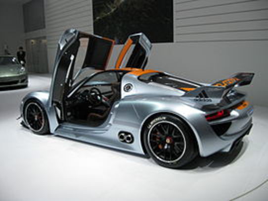 Porsche 918