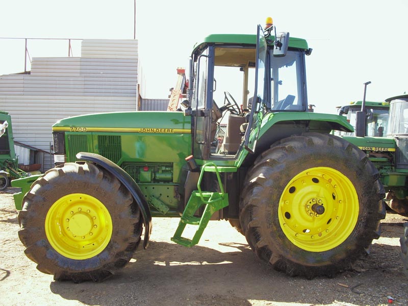 John deere 7700