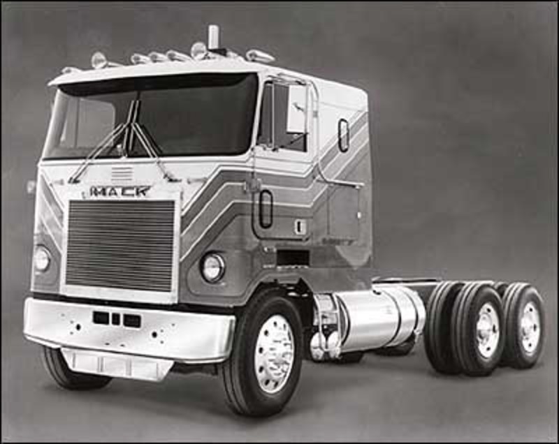 Mack cruiseliner - specs, photos, videos and more on TopWorldAuto