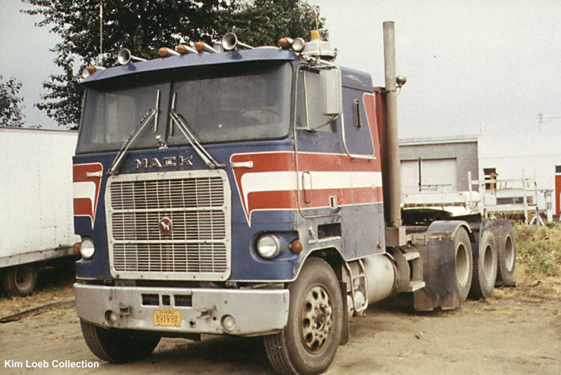 Mack cruiseliner