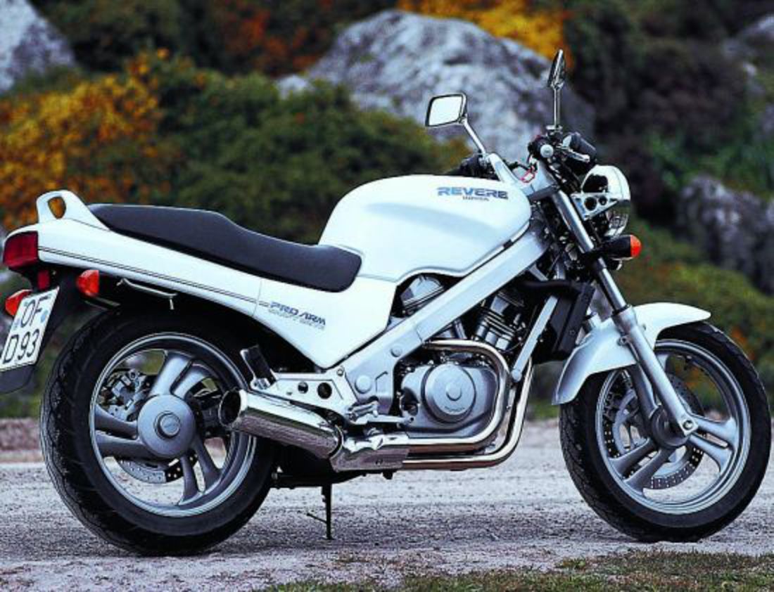 Honda NTV 650 Custom