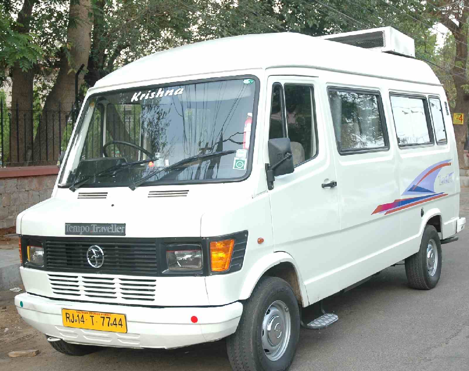 old tempo traveller price