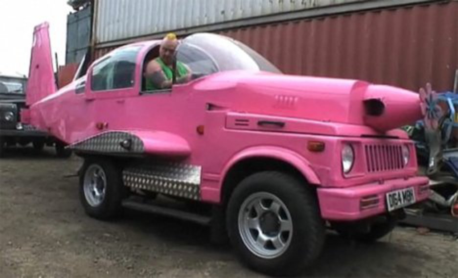 Land rover pink