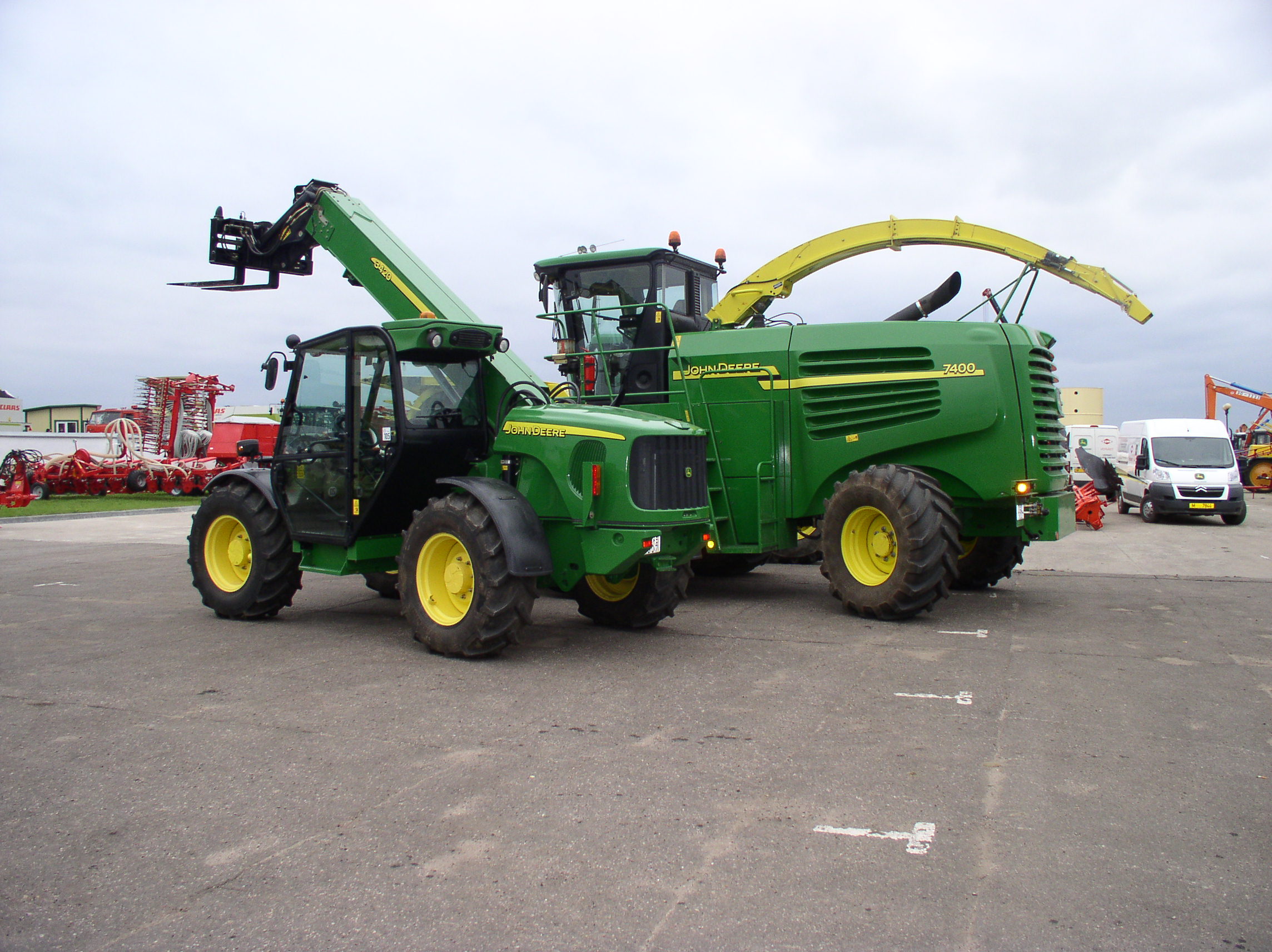 John deere 7400