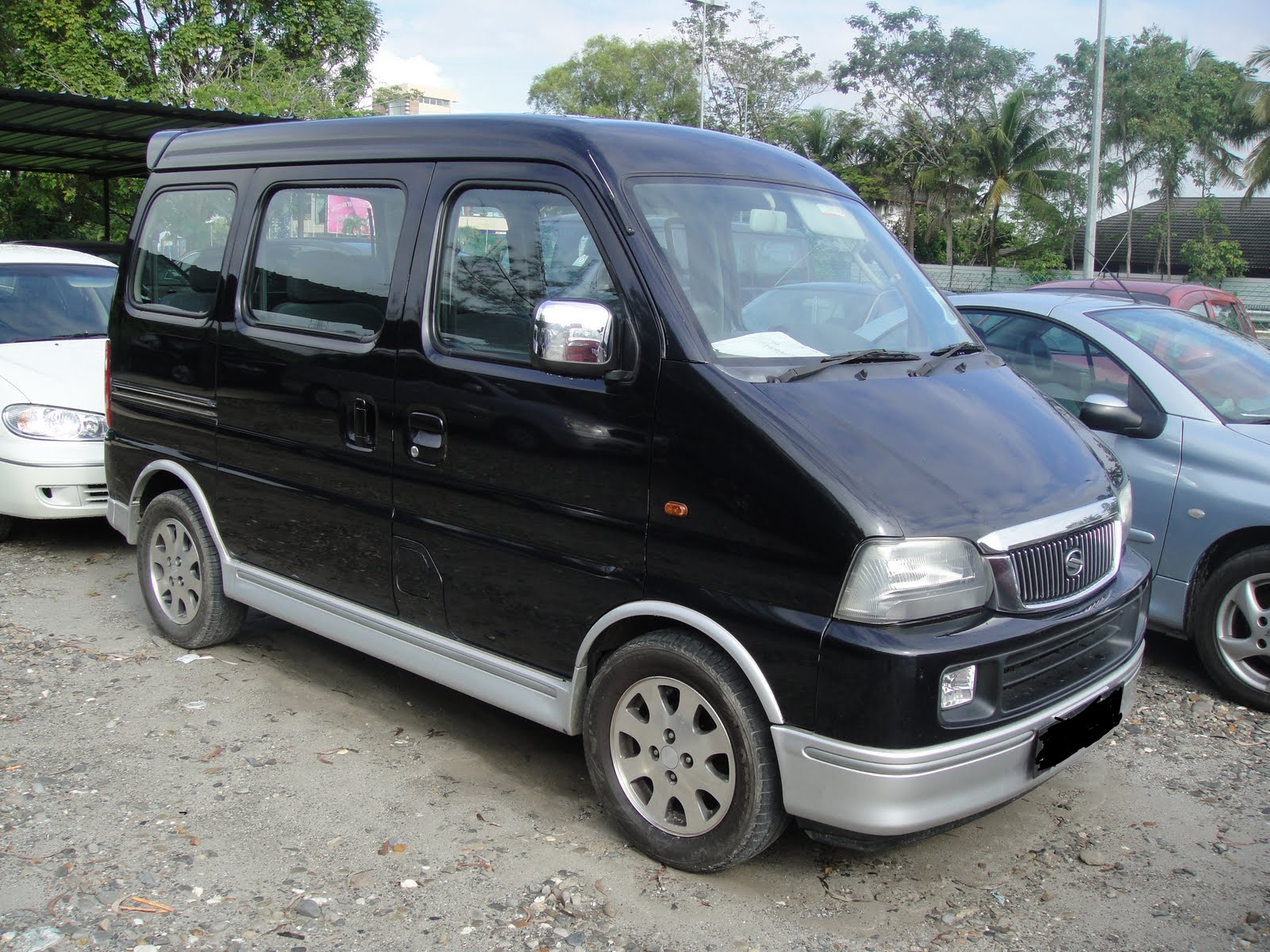 Suzuki Every Landy