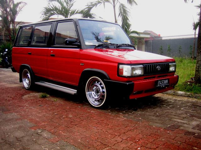 Toyota kijang